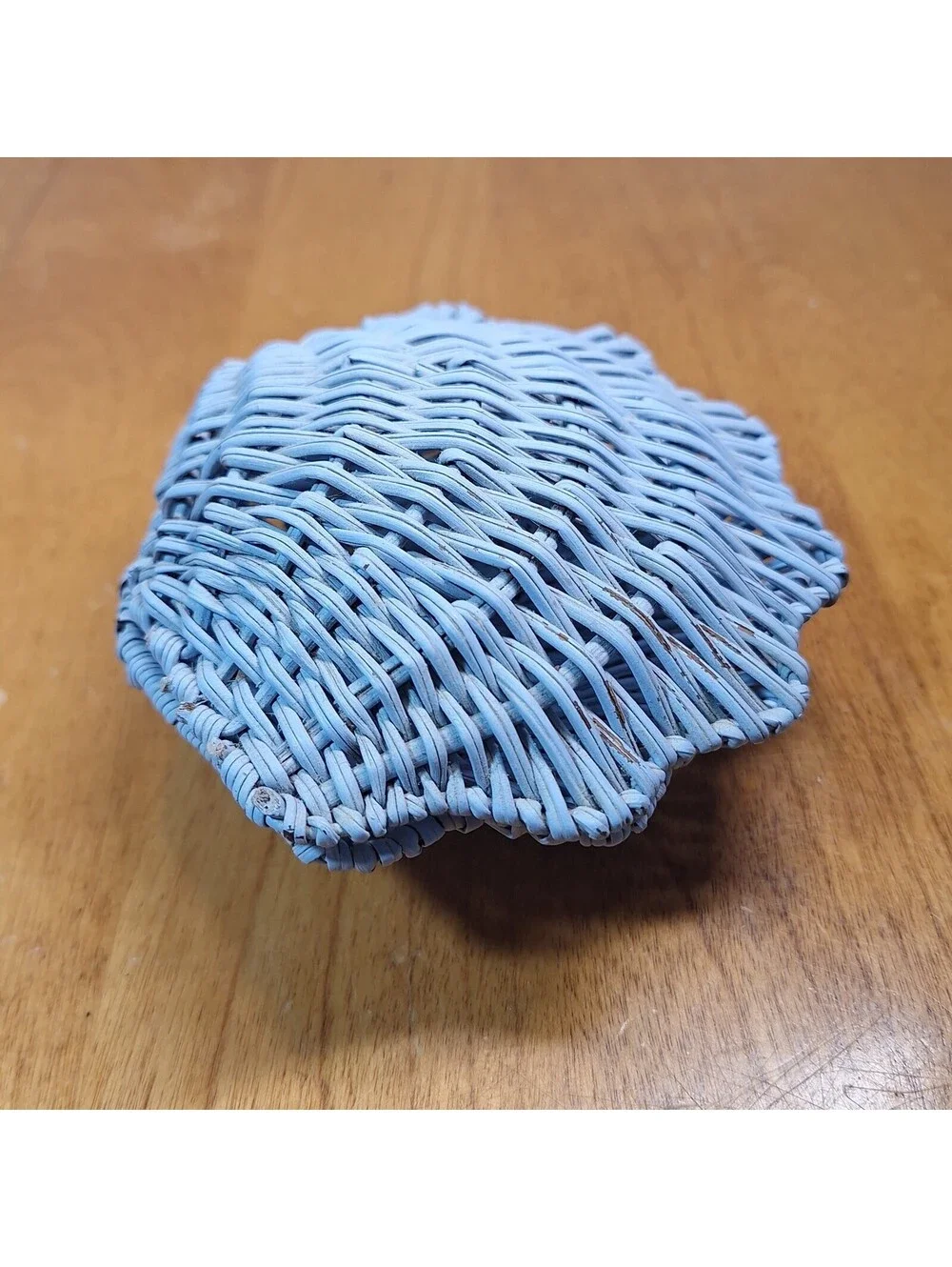 VTG Rattan Clam Shell Basket Coastal Boho Wicker Decor Light Blue 4.5